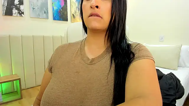 DaniRousse online show from February 22, 2026, 3:51 am