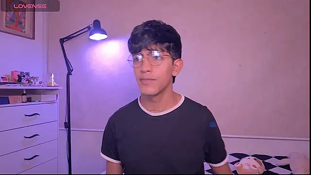 teobowny  online show from February 1, 2026, 11:58 pm