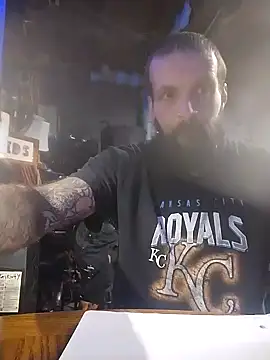 Snapshot of Whipit323 chatting on December 24, 2024, 12:22 am Whipit323 online show from December 24, 2024, 12:22 am