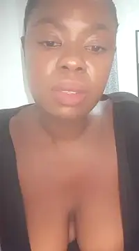 Luciouslips00 online show from January 8, 2025, 1:32 am