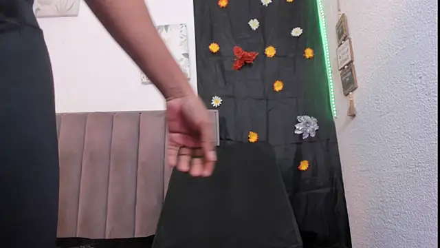 DeisyHarper online show from February 14, 2026, 4:31 am