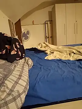 Snapshot of perla97 chatting on December 8, 2024, 8:58 pm perla97 online show from December 8, 2024, 8:58 pm