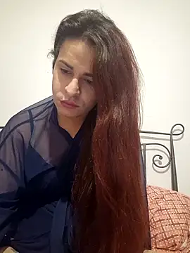 Snapshot of perla97 chatting on December 13, 2024, 1:12 pm perla97 online show from December 13, 2024, 1:12 pm