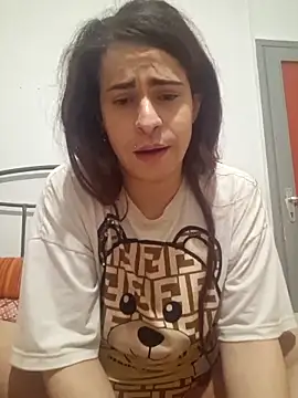 Snapshot of perla97 chatting on December 17, 2024, 7:59 pm perla97 online show from December 17, 2024, 7:59 pm