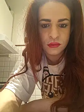 Snapshot of perla97 chatting on February 19, 2025, 7:38 pm perla97 online show from February 19, 2025, 7:38 pm