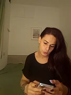 Snapshot of perla97 chatting on October 18, 2025, 6:41 pm perla97 online show from October 18, 2025, 6:41 pm