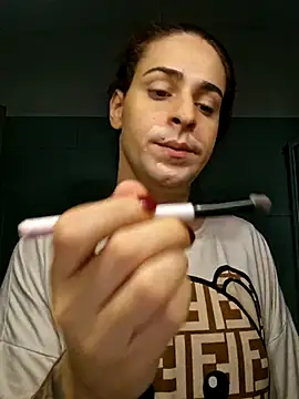 Snapshot of perla97 chatting on November 2, 2025, 5:26 pm perla97 online show from November 2, 2025, 5:26 pm