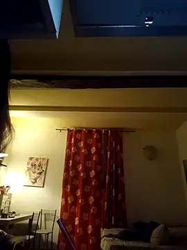 Snapshot of perla97 chatting on December 4, 2025, 4:48 pm perla97 online show from December 4, 2025, 4:48 pm