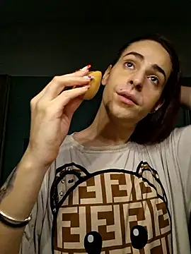 Snapshot of perla97 chatting on January 9, 2026, 2:09 pm perla97 online show from January 9, 2026, 2:09 pm