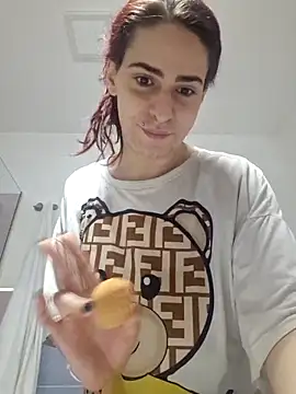 Snapshot of perla97 chatting on February 12, 2026, 10:32 am perla97 online show from February 12, 2026, 10:32 am