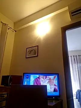 Snapshot of perla97 chatting on March 3, 2026, 11:16 am perla97 online show from March 3, 2026, 11:16 am