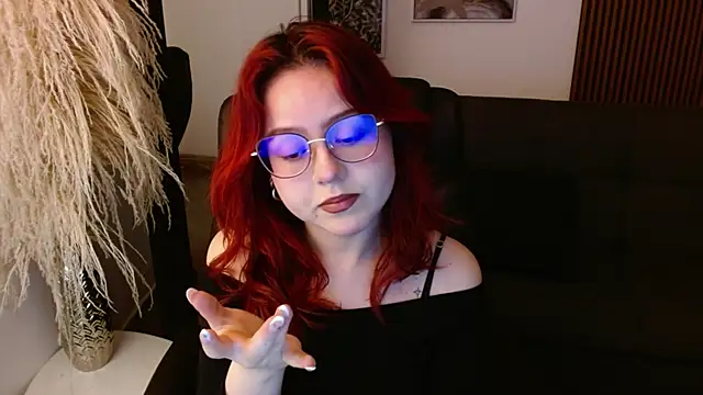 crimson tati  online show from December 13, 2024, 4:22 am