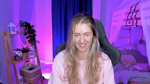 Sharon Evansi online show from March 7, 2026, 2:03 pm