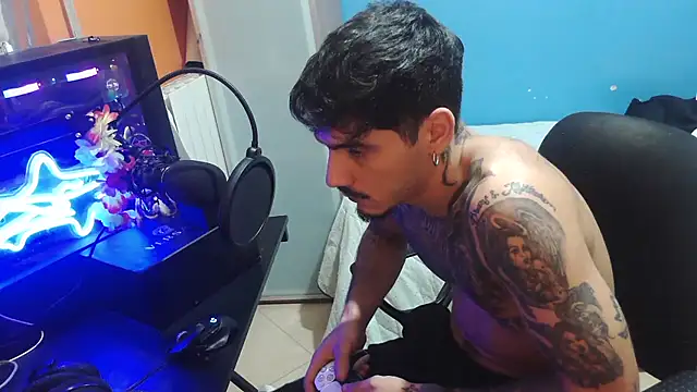 Badboyi1997 online show from October 14, 2025, 12:00 am