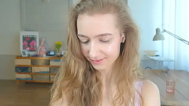 solar bella online show from February 1, 2025, 11:10 am