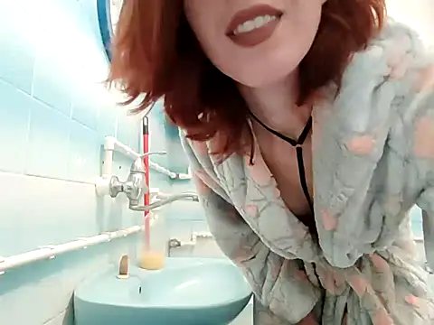 Snapshot of beaverwoman chatting on December 30, 2024, 10:45 pm beaverwoman online show from December 30, 2024, 10:45 pm