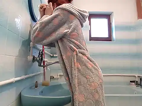 Snapshot of beaverwoman chatting on January 9, 2025, 10:31 am beaverwoman online show from January 9, 2025, 10:31 am