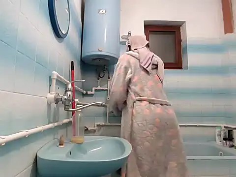 Snapshot of beaverwoman chatting on January 14, 2025, 4:18 pm beaverwoman online show from January 14, 2025, 4:18 pm