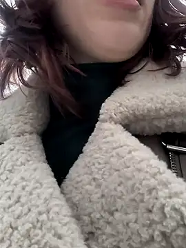 Snapshot of beaverwoman chatting on January 16, 2025, 11:04 am beaverwoman online show from January 16, 2025, 11:04 am