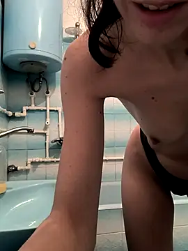 Snapshot of beaverwoman chatting on February 27, 2025, 9:58 pm beaverwoman online show from February 27, 2025, 9:58 pm