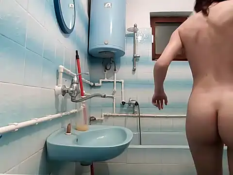 Snapshot of beaverwoman chatting on March 2, 2025, 10:38 pm beaverwoman online show from March 2, 2025, 10:38 pm