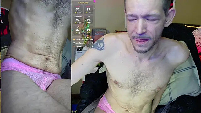 Snapshot of MasterForgedRayy chatting on December 26, 2024, 10:16 am MasterForgedRayy online show from December 26, 2024, 10:16 am