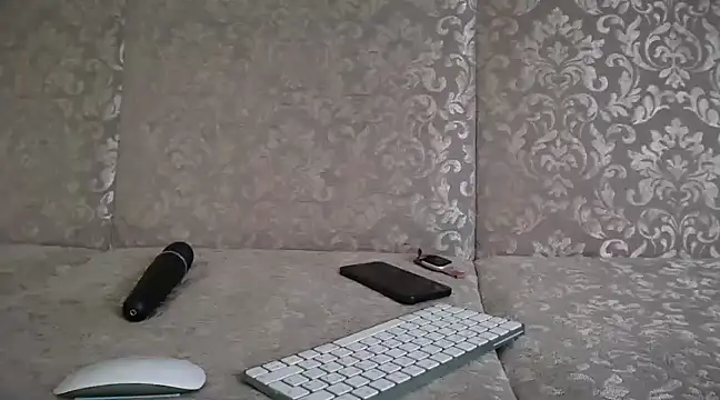 Snapshot of ElliaSquirtGirl chatting on January 31, 2025, 10:52 am ElliaSquirtGirl online show from January 31, 2025, 10:52 am