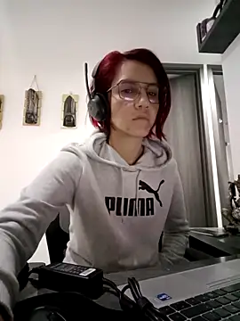 your red rose  online show from March 10, 2025, 11:53 am