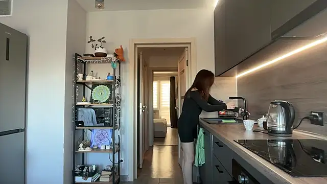 jainesummer online show from October 17, 2025, 8:28 am