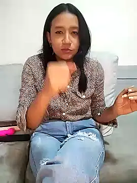 Snapshot of cami_victoria chatting on February 10, 2025, 10:30 pm cami victoria online show from February 10, 2025, 10:30 pm