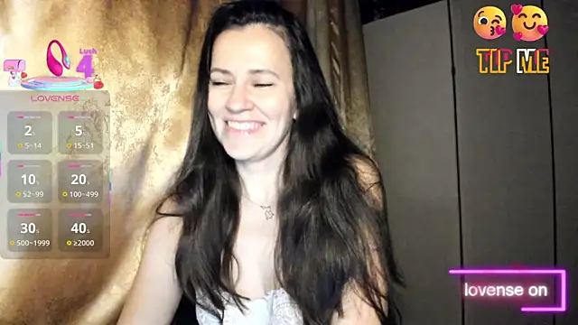 Snapshot of Found_Me chatting on November 2, 2025, 10:56 pm Found Me online show from November 2, 2025, 10:56 pm