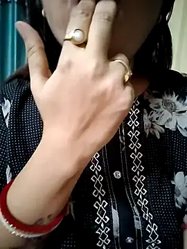 Royalgirl667 online show from December 10, 2024, 5:22 pm