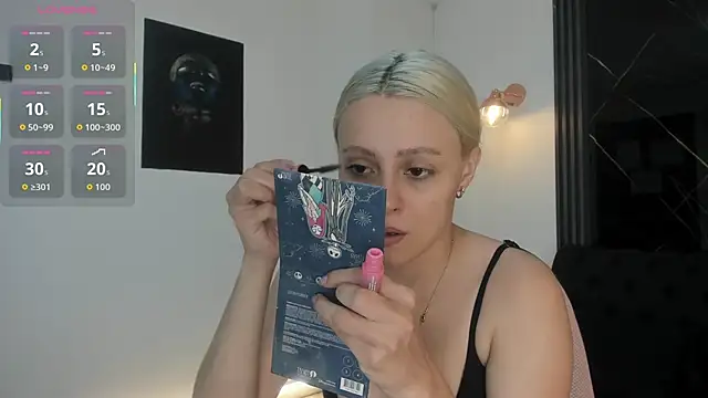 miacarperr1 online show from February 11, 2026, 8:36 pm