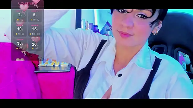 Snapshot of elissa_iris chatting on February 1, 2026, 2:32 am elissa iris online show from February 1, 2026, 2:32 am