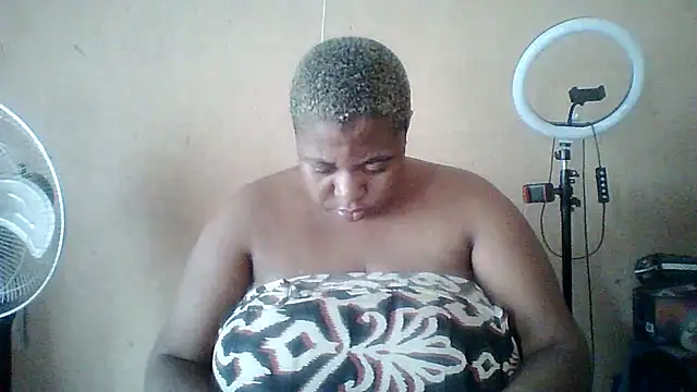 Snapshot of bustyboobs6 chatting on February 14, 2026, 6:21 am bustyboobs6 online show from February 14, 2026, 6:21 am