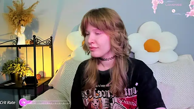 EvaStevs online show from February 13, 2025, 8:24 pm