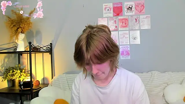 EvaStevs online show from March 9, 2025, 3:54 am