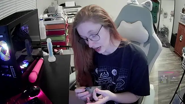 LilyFoxxx online show from February 18, 2026, 6:20 am