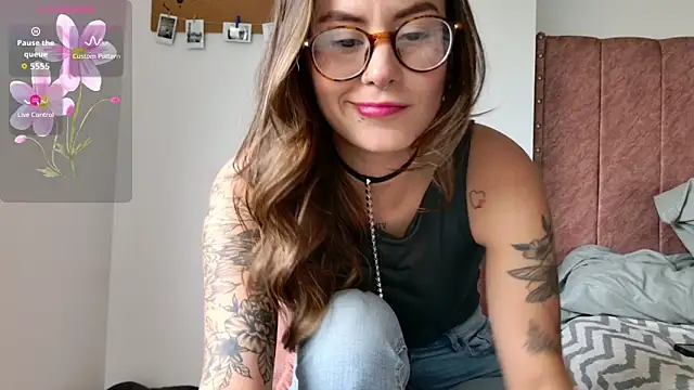 Emmy petit online show from February 3, 2026, 6:46 pm