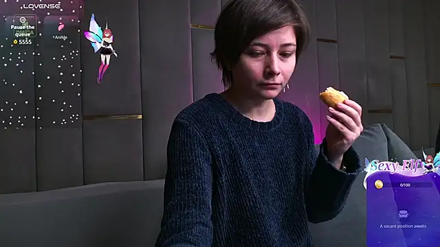 Ishtar Divine online show from February 11, 2026, 4:39 am