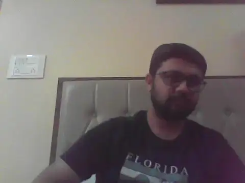 Snapshot of SexyyMotaLund57 chatting on February 28, 2026, 2:18 pm SexyyMotaLund57 online show from February 28, 2026, 2:18 pm