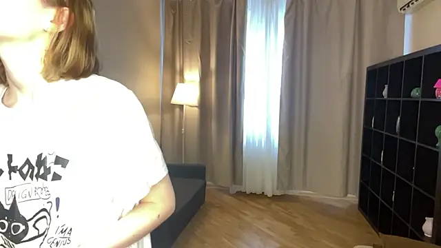 Snapshot of MoiraHavins chatting on February 1, 2026, 7:18 am MoiraHavins online show from February 1, 2026, 7:18 am