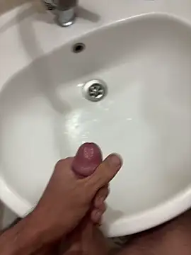 Snapshot of denizli18 chatting on November 25, 2025, 7:25 pm denizli18 online show from November 25, 2025, 7:25 pm