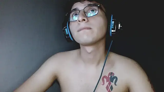 Charley quin online show from September 26, 2025, 4:38 am