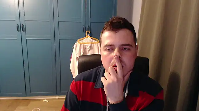 CuteMan33 online show from February 20, 2025, 4:07 am