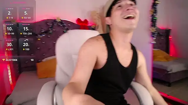 Snapshot of JustinMiller__ chatting on December 17, 2024, 10:44 am JustinMiller online show from December 17, 2024, 10:44 am