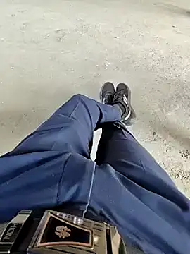 Snapshot of bananadick____ chatting on December 31, 2024, 8:48 am bananadick online show from December 31, 2024, 8:48 am