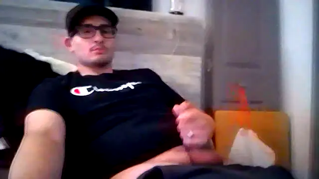 Snapshot of papittochulito chatting on December 17, 2025, 11:55 pm papittochulito online show from December 17, 2025, 11:55 pm