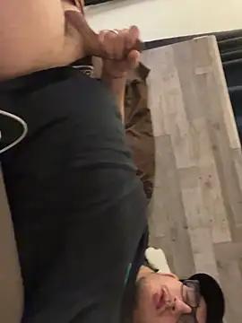 Snapshot of papittochulito chatting on December 22, 2025, 10:45 am papittochulito online show from December 22, 2025, 10:45 am