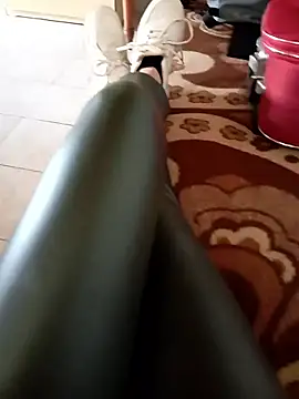 Snapshot of Eleni_Pappa chatting on January 16, 2026, 10:30 am Eleni Pappa online show from January 16, 2026, 10:30 am